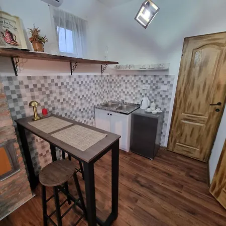 Amanet House - Breza